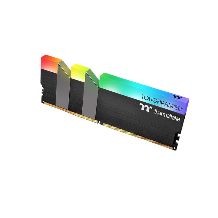 Памет Thermaltake Toughram RGB Black 64GB (2x32GB) DDR4 3600MHz CL18 - R009R432GX2-3600C18A