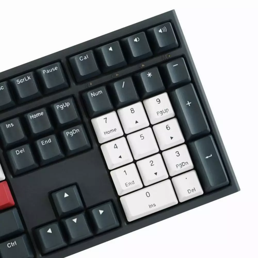 Геймърскa клавиатура Ducky One 2 Tuxedo Cherry MX Blue
