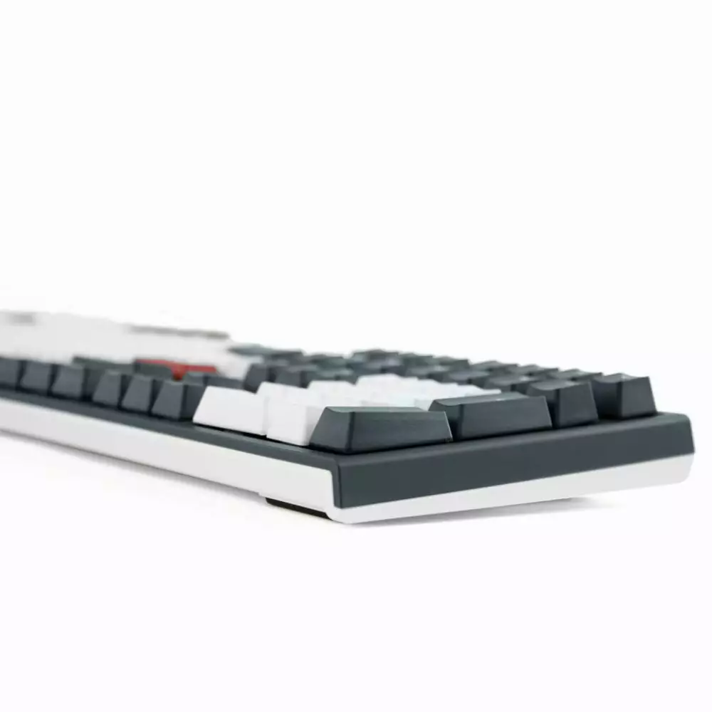 Геймърскa клавиатура Ducky One 2 Tuxedo Cherry MX Blue