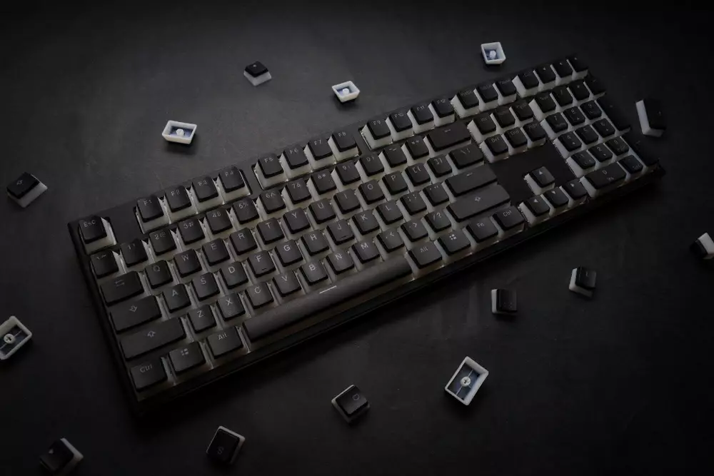 Геймърскa клавиатура Ducky One 2 Pudding RGB Cherry MX Silent Red
