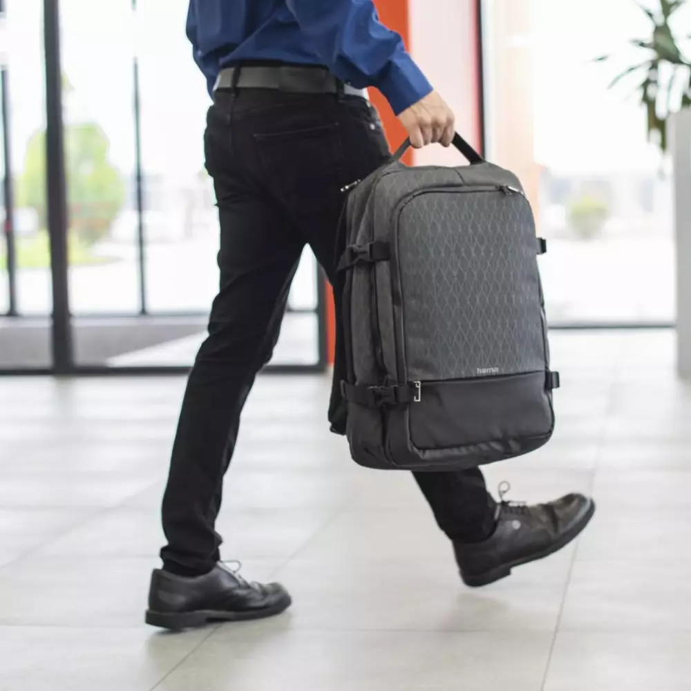 Раница за лаптоп HAMA Day Trip Traveller, 40 cm (15.6"), Сив