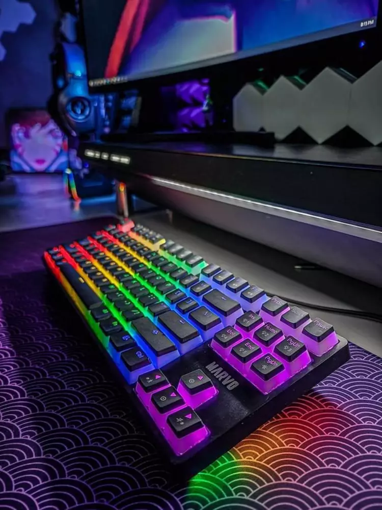 Mеханична клавиатура Marvo Gaming Mechanical Keyboard KG946 Red switches, TKL, Wrist Rest, Rainbow