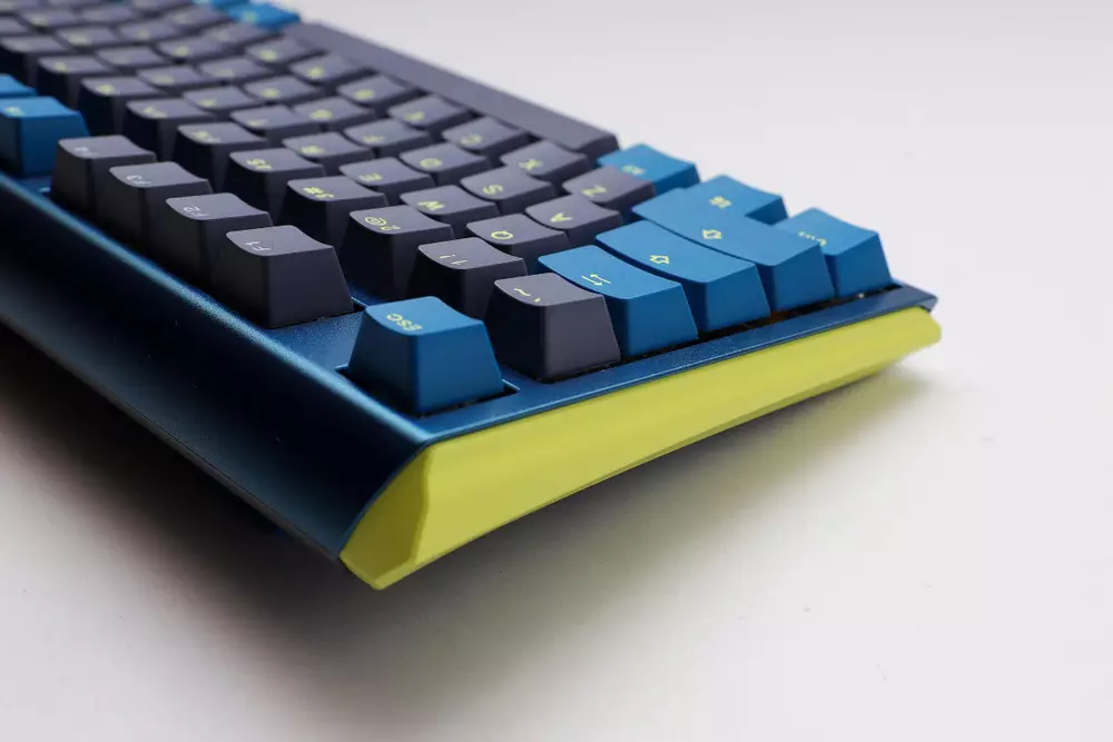 Геймърскa механична клавиатура Ducky One 3 DayBreak Full Size Hotswap Cherry MX Black RGB PBT Keycaps