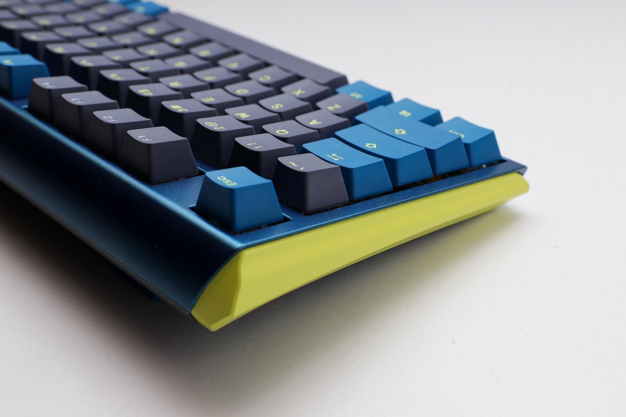 Геймърскa механична клавиатура Ducky One 3 DayBreak Full Size Hotswap Cherry MX Black RGB PBT Keycaps
