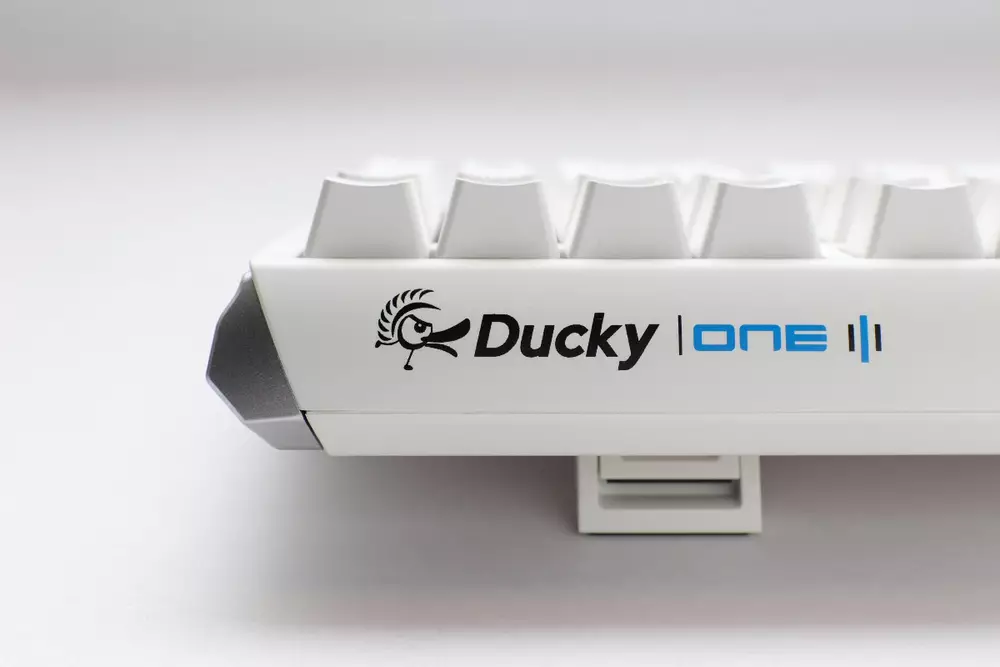 Геймърскa механична клавиатура Ducky One 3 Pure White Full Size Hotswap Cherry MX Blue RGB PBT Keycaps