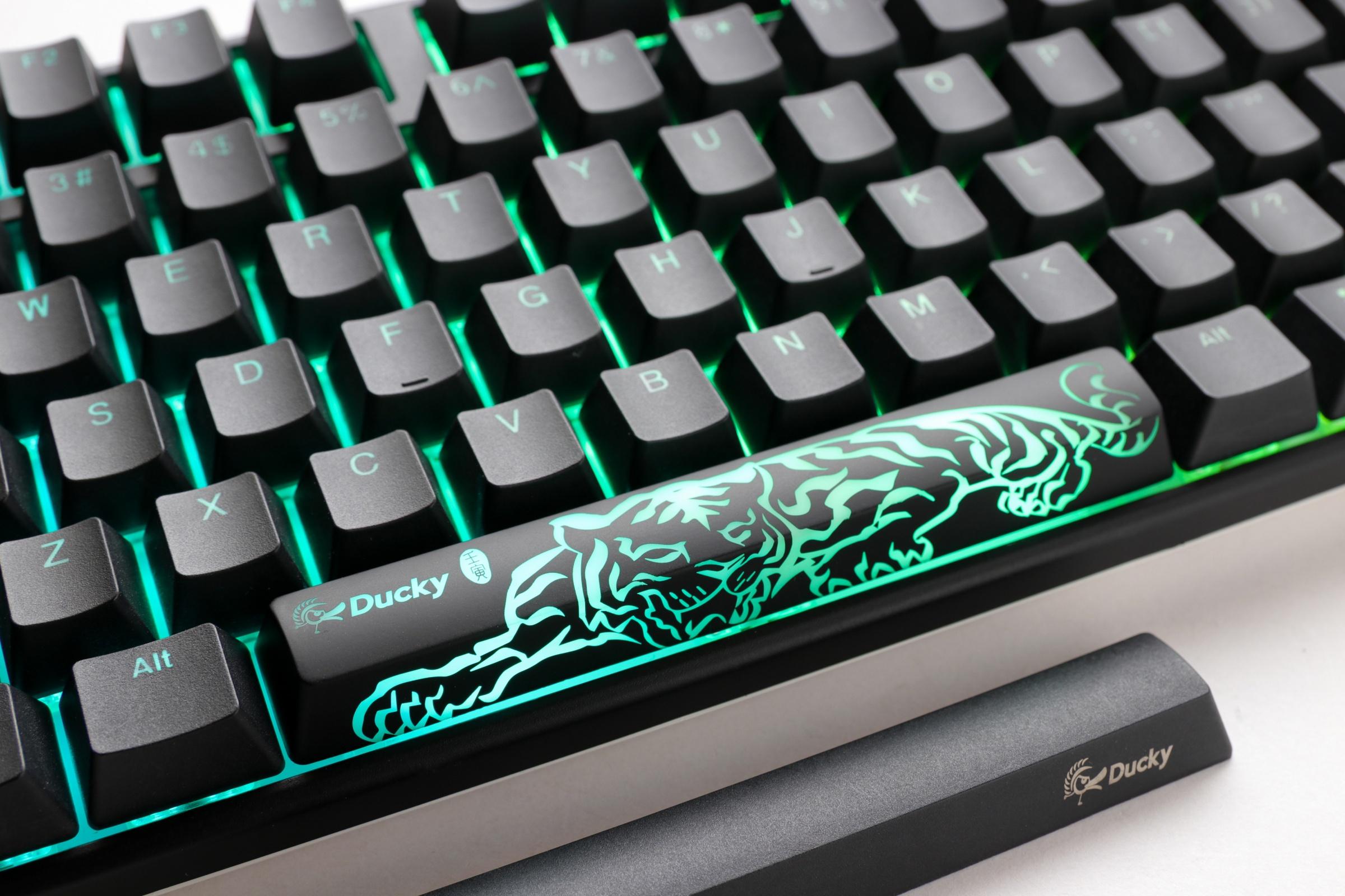 Геймерська механічна клавіатура Ducky One 3 Classic TKL Hotswap Cherry MX Silver RGB PBT Keycaps
