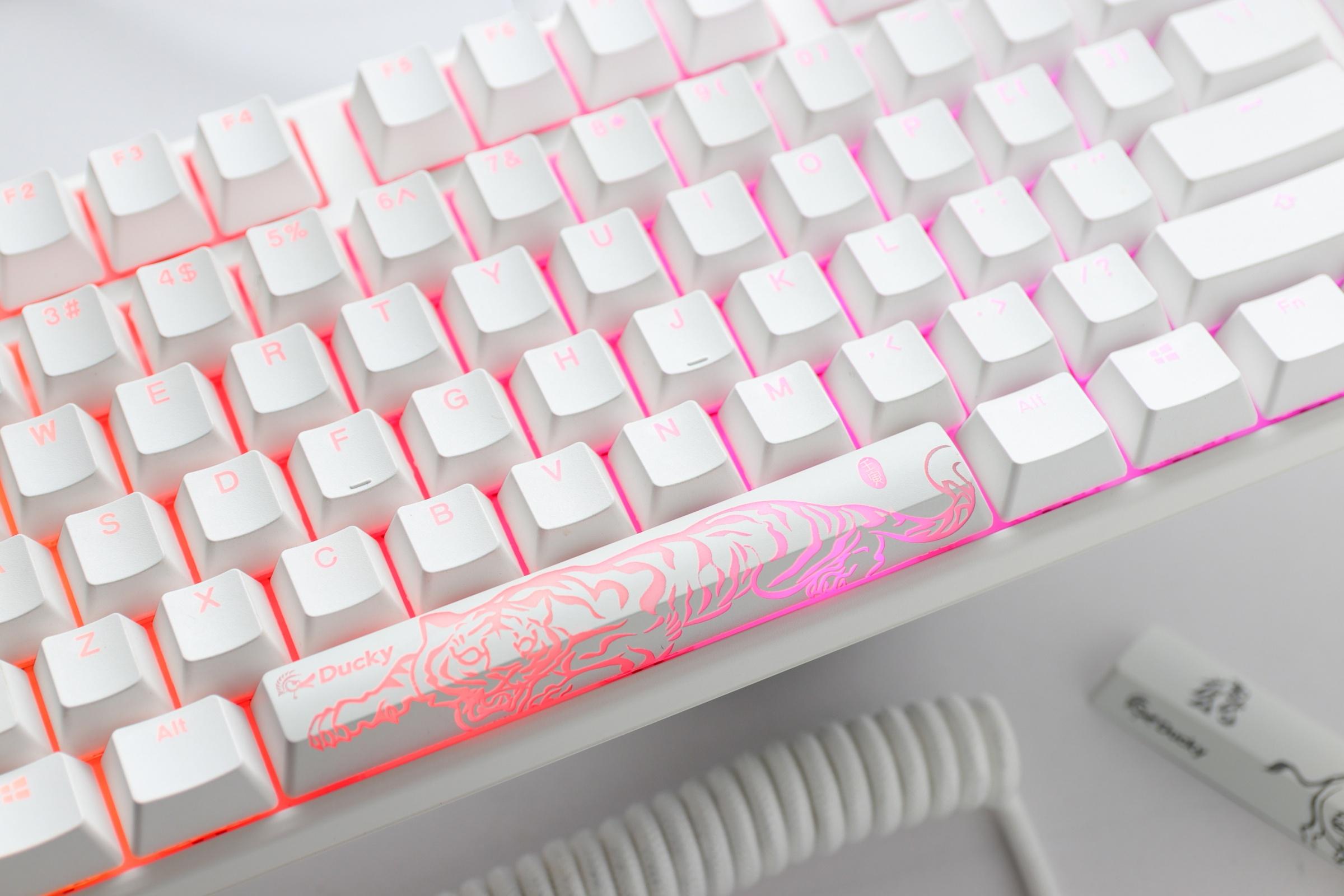 Teclado mecánico para juegos Ducky One 3 Pure White TKL Hotswap Cherry MX Clear RGB PBT Keycaps