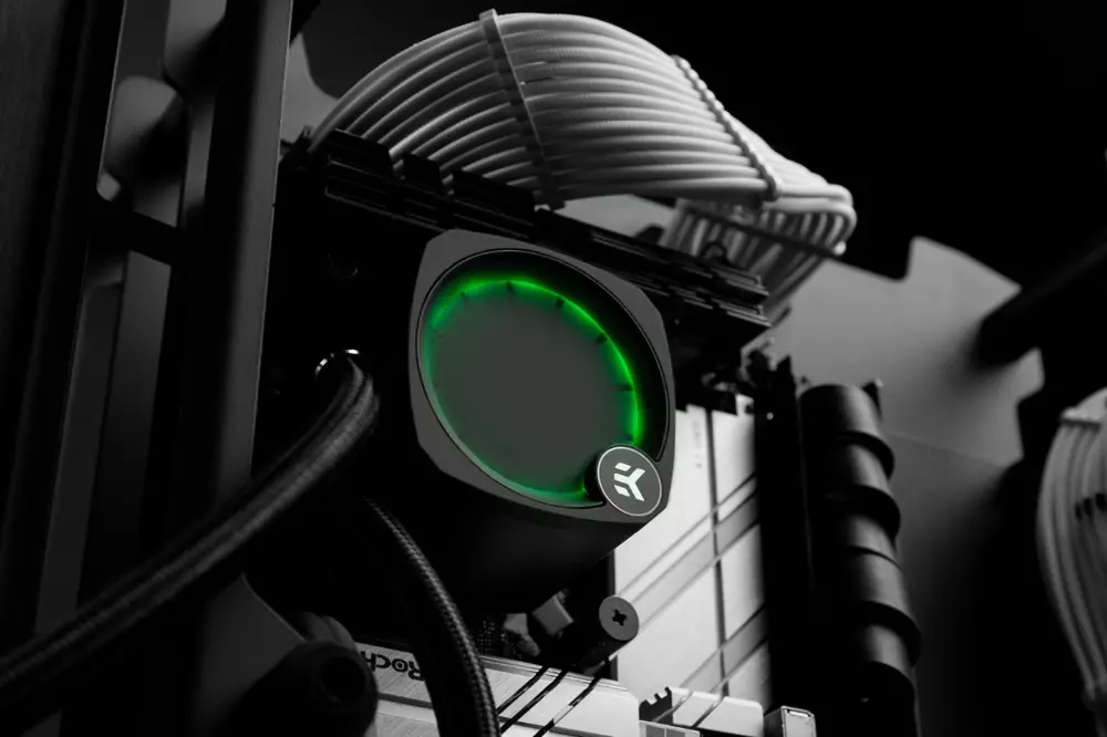 Водно охлаждане за процесор EK-Nucleus AIO CR240 Lux D-RGB