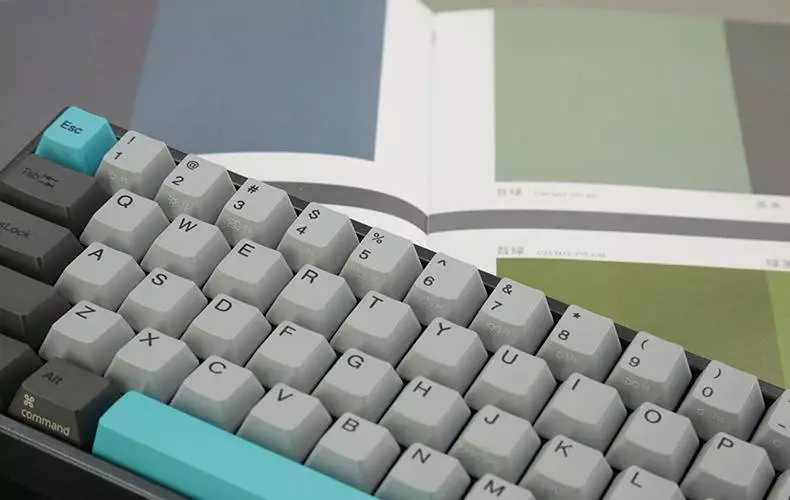 Геймърскa клавиатура Ducky x Varmilo Miya Mac Moonlight 65% Cherry MX Silent Red