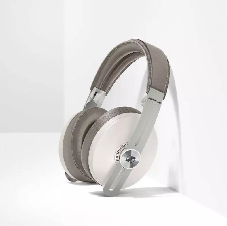 Слушалки Sennheiser MOMENTUM 3 Wireless - бели