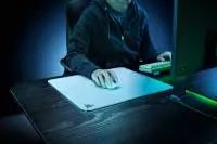 Геймърски пад Razer Atlas White, Glass gaming mousepad - RZ02-04890200-R3M1