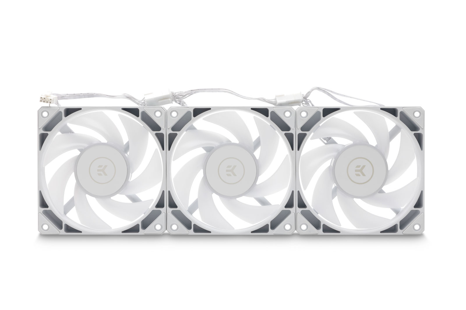 Водно охлаждане за процесор EK-Nucleus AIO CR360 Lux D-RGB - White