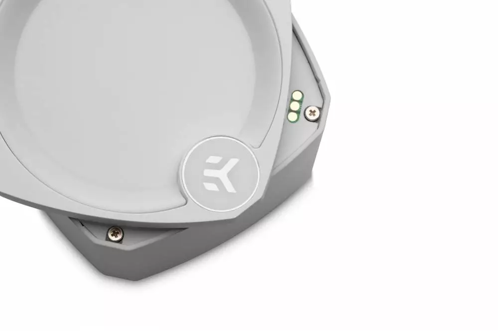Водно охлаждане за процесор EK-Nucleus AIO CR360 Lux D-RGB - White
