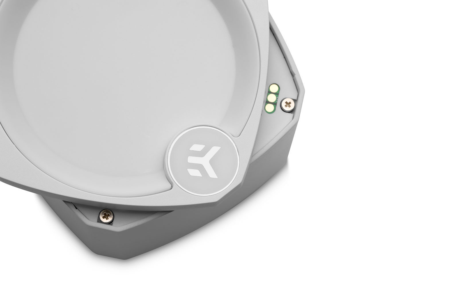 Водно охлаждане за процесор EK-Nucleus AIO CR360 Lux D-RGB - White