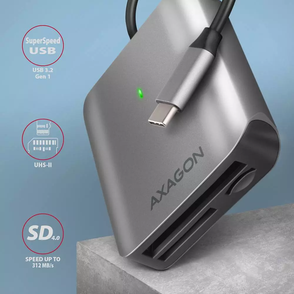 Четец за карти памет Aluminum high-speed USB-C 3.2 Gen 1 memory card reader. 3 slots, UHS-II.