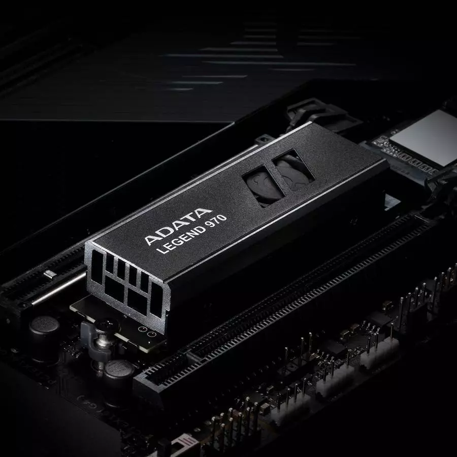 Диск SSD Adata Legend 970 2TB M.2 2280 NVMe PCIe 5.0 x4 - SLEG-970P-2TCI