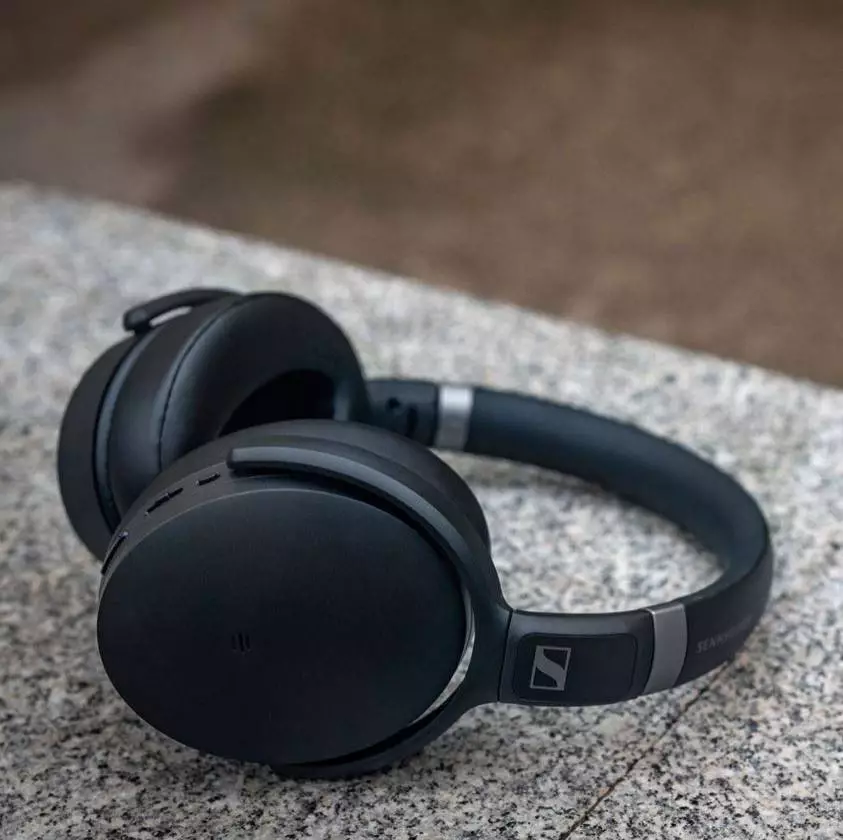 Слушалки Sennheiser HD 450BT - черни