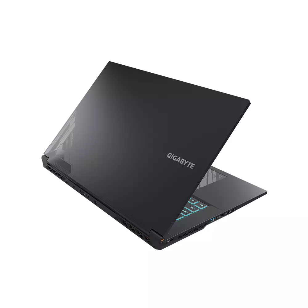 Лаптоп Gigabyte G7 KF-E3EE213SD