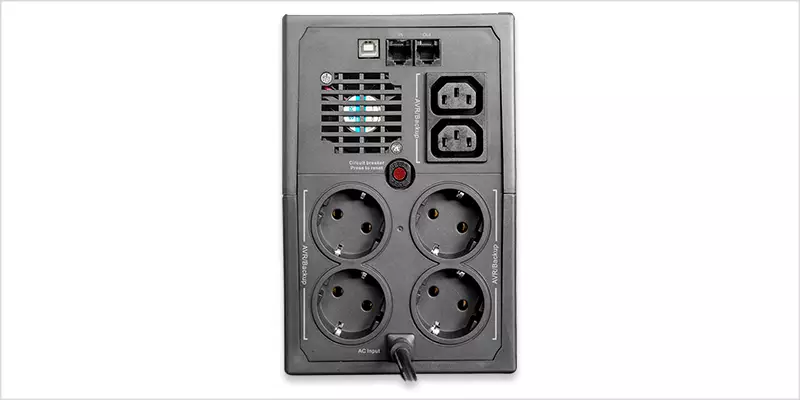 UPS Repotec RPT-5730DU Line-Interactive 3000VA/1800W