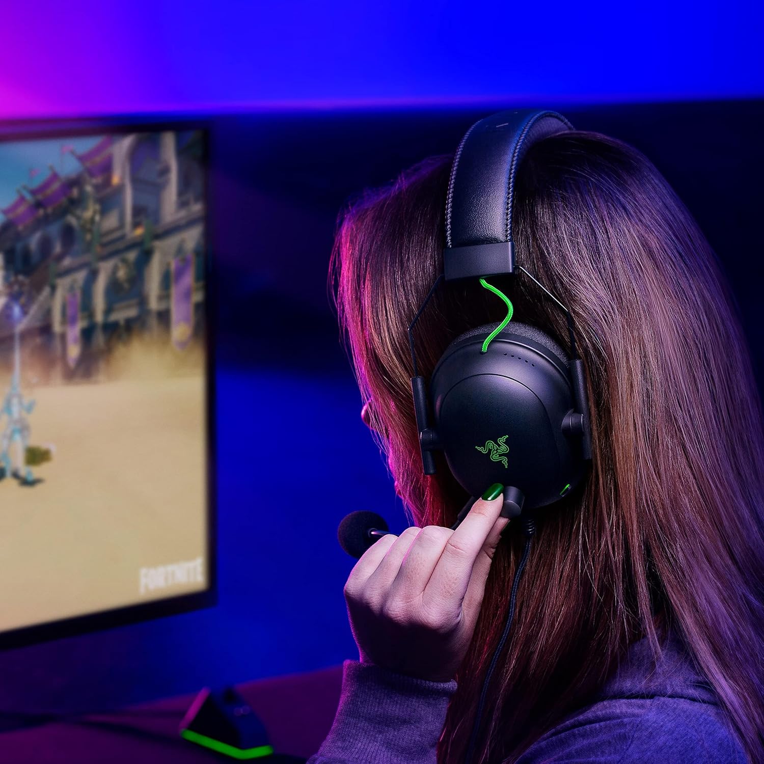 Геймърски слушалки Razer BlackShark V2 Black With USB Sound Card - RZ04-03230100-R3M1
