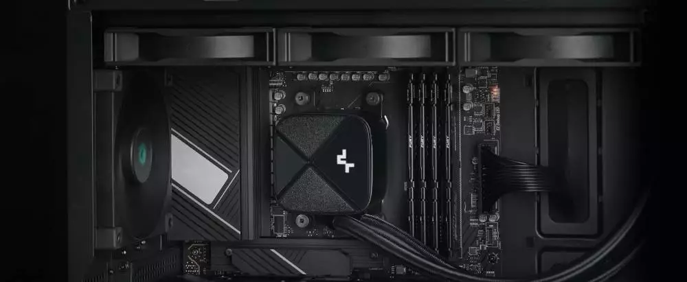 Водно охлаждане за процесор DeepCool LS520S 240mm Zero Dark Water Cooling