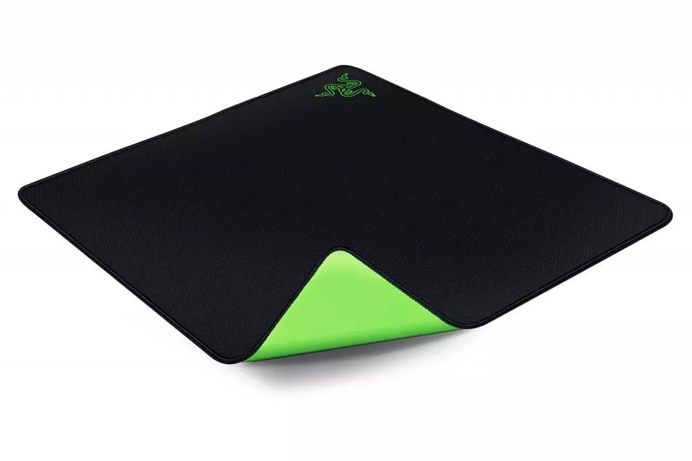 Геймърски пад Razer Gigantus Elite Edition Ultra Large Size - RZ02-01830200-R3M1