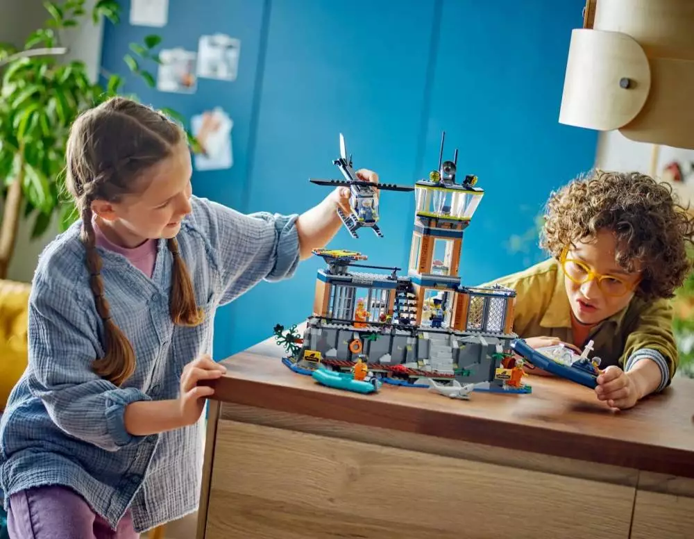 LEGO City - Police Prison Island - 60419