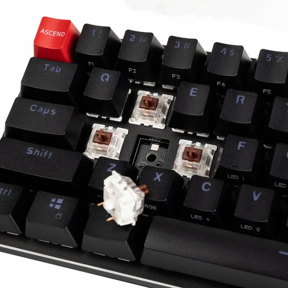 Геймърска механична клавиатура Glorious GMMK Black Compact - Gateron Brown Switches, US-Layout