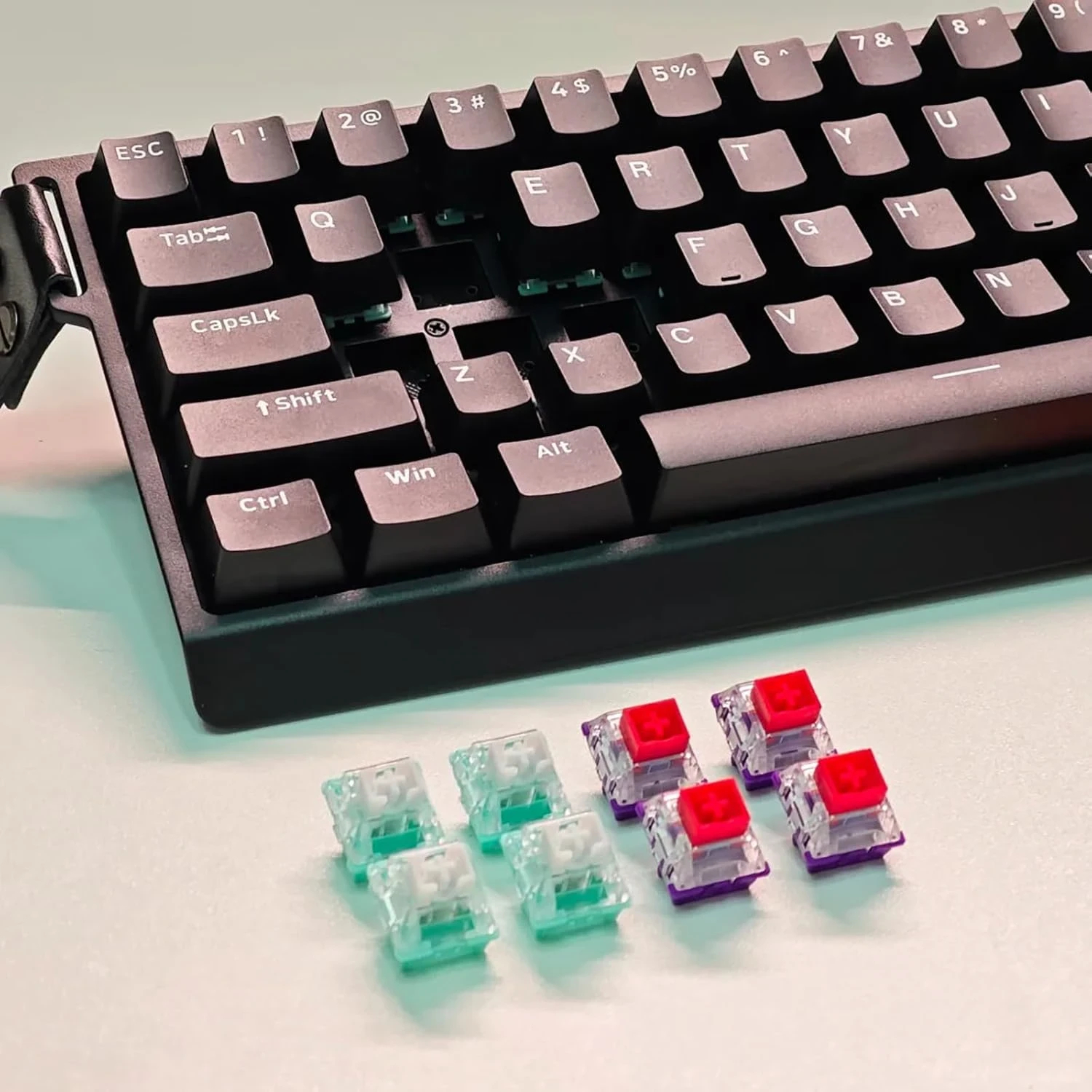 Геймърска клавиатура Madlions MAD 68 HE Flagship - 8K, Magnetic Amber Pro Switches - White