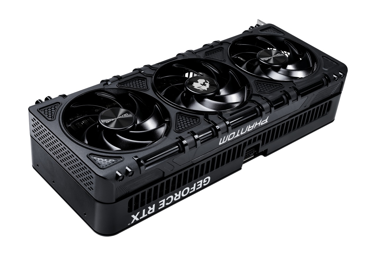 Видео карта Gainward GeForce RTX 5080 Phantom 16GB - NE75080019T2-GB2030P