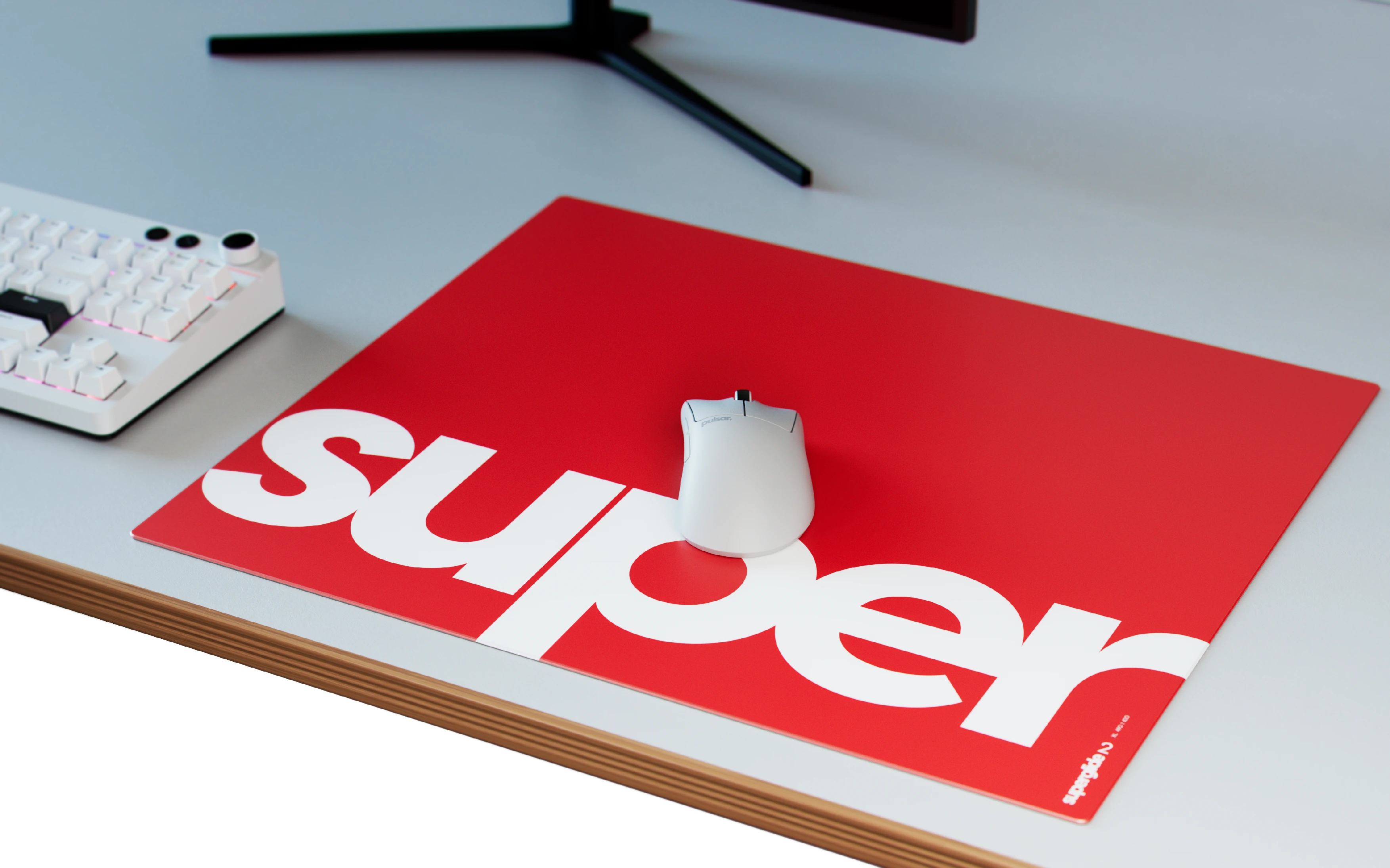 Superglide профессиональный стеклянный игровой пад для мыши Gaming Glass Mousepad Superglide Pad v2 XL Red - 490 x 420 mm