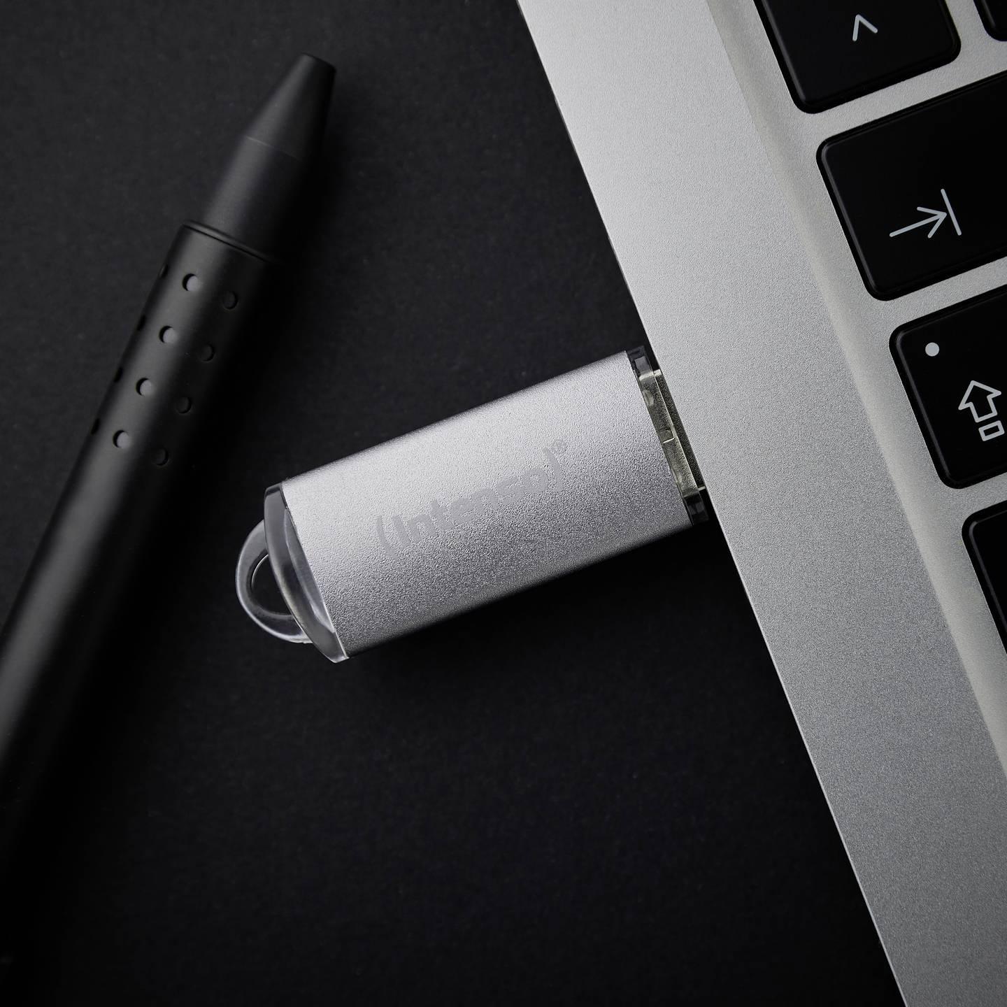 Intenso USB Flash Drive 3.2 256GB Jet Line