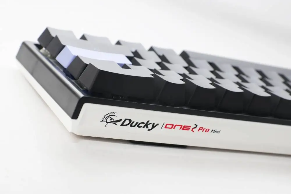 Ducky професионална геймърска механична клавиатура Professional Gaming Mechanical Keyboard One 2 Pro Mini - Kailh Box Brown Switches [Tactile]