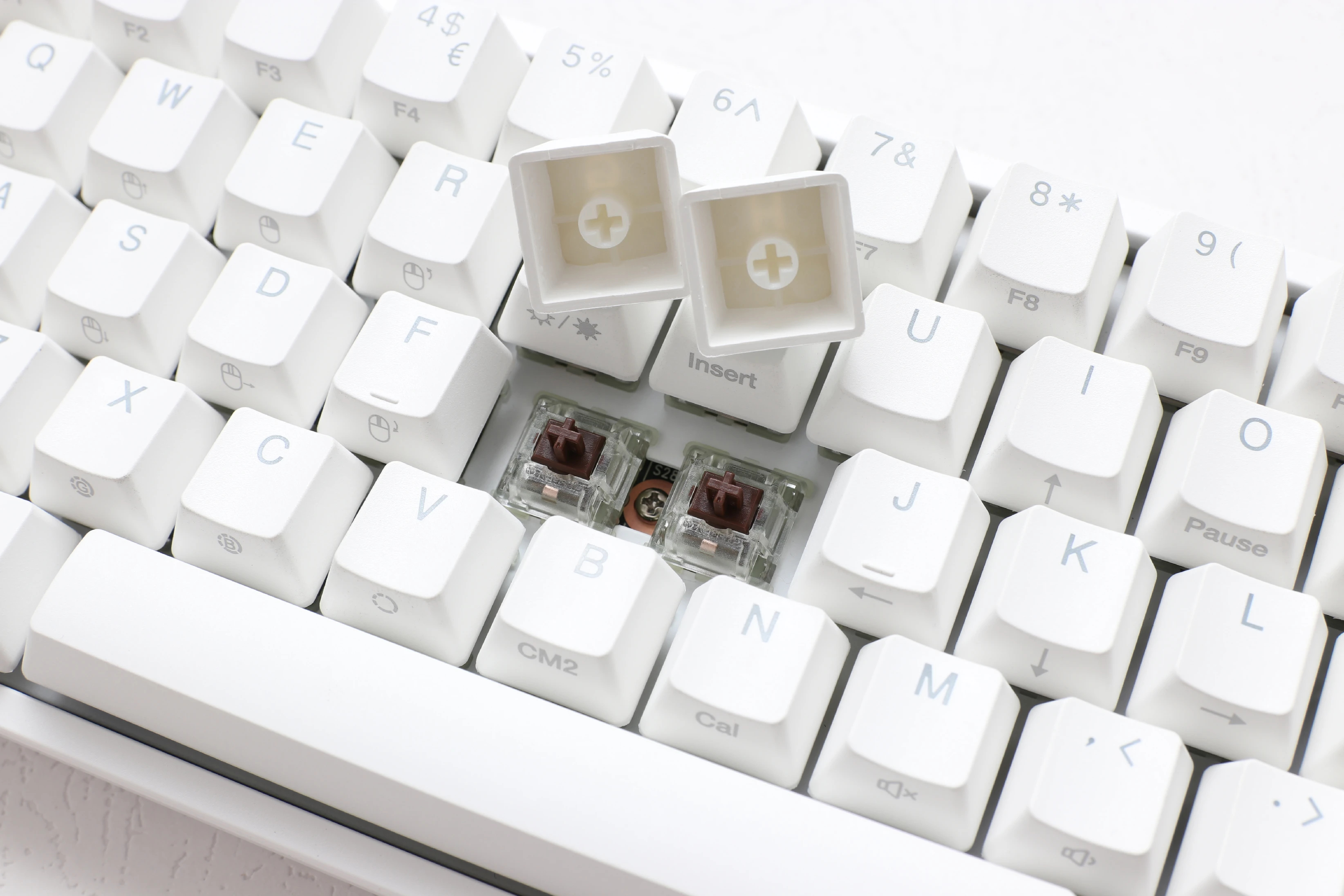 Ducky професионална геймърска механична клавиатура Professional Gaming Mechanical Keyboard One 2 Pro Mini Pure White - Kailh Box Brown [Tactile]