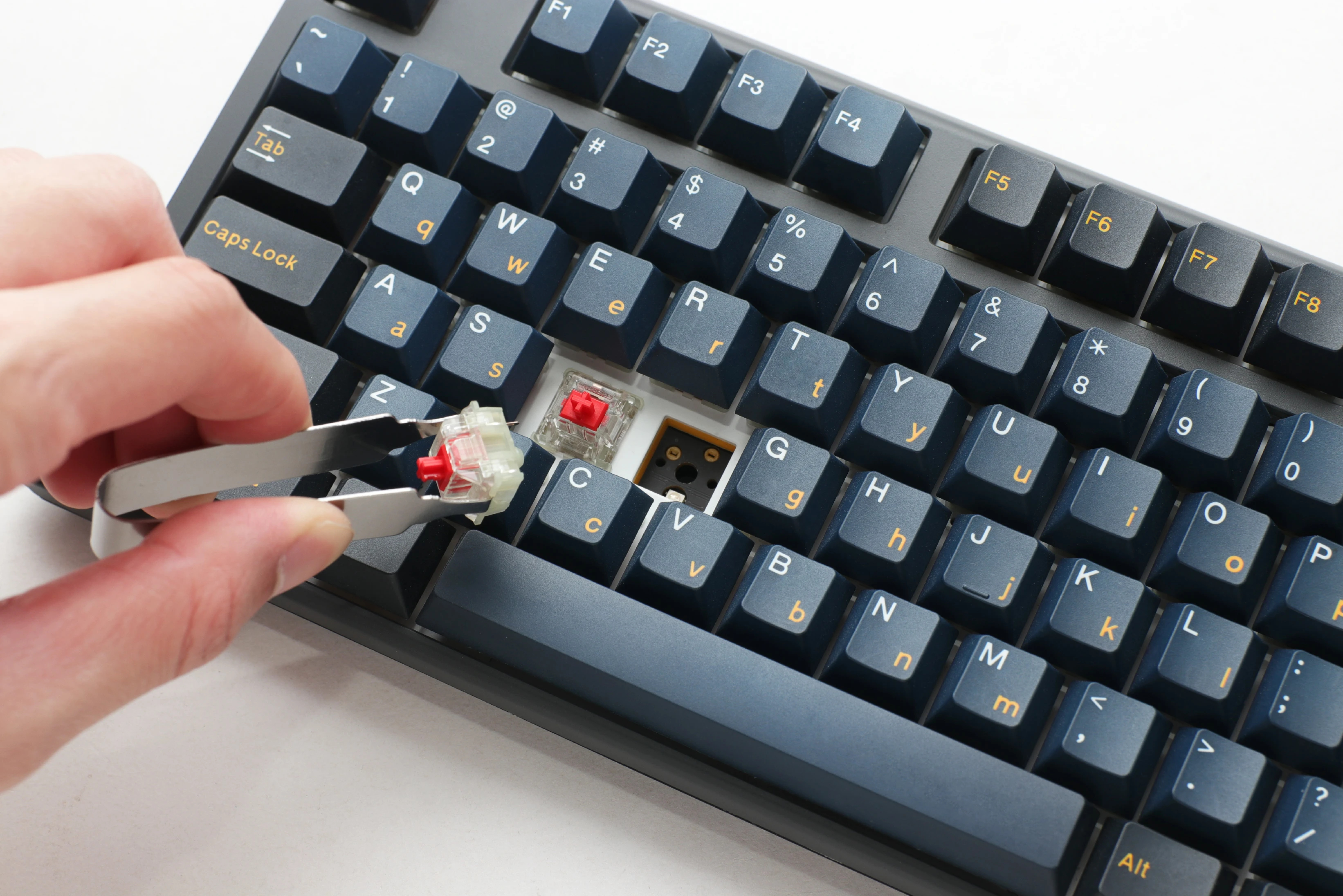 Ducky професионална геймърска механична клавиатура Professional Gaming Mechanical Keyboard One 3 Pro Nazca Line - 8K, Cherry MX2A RGB Red [Linear]