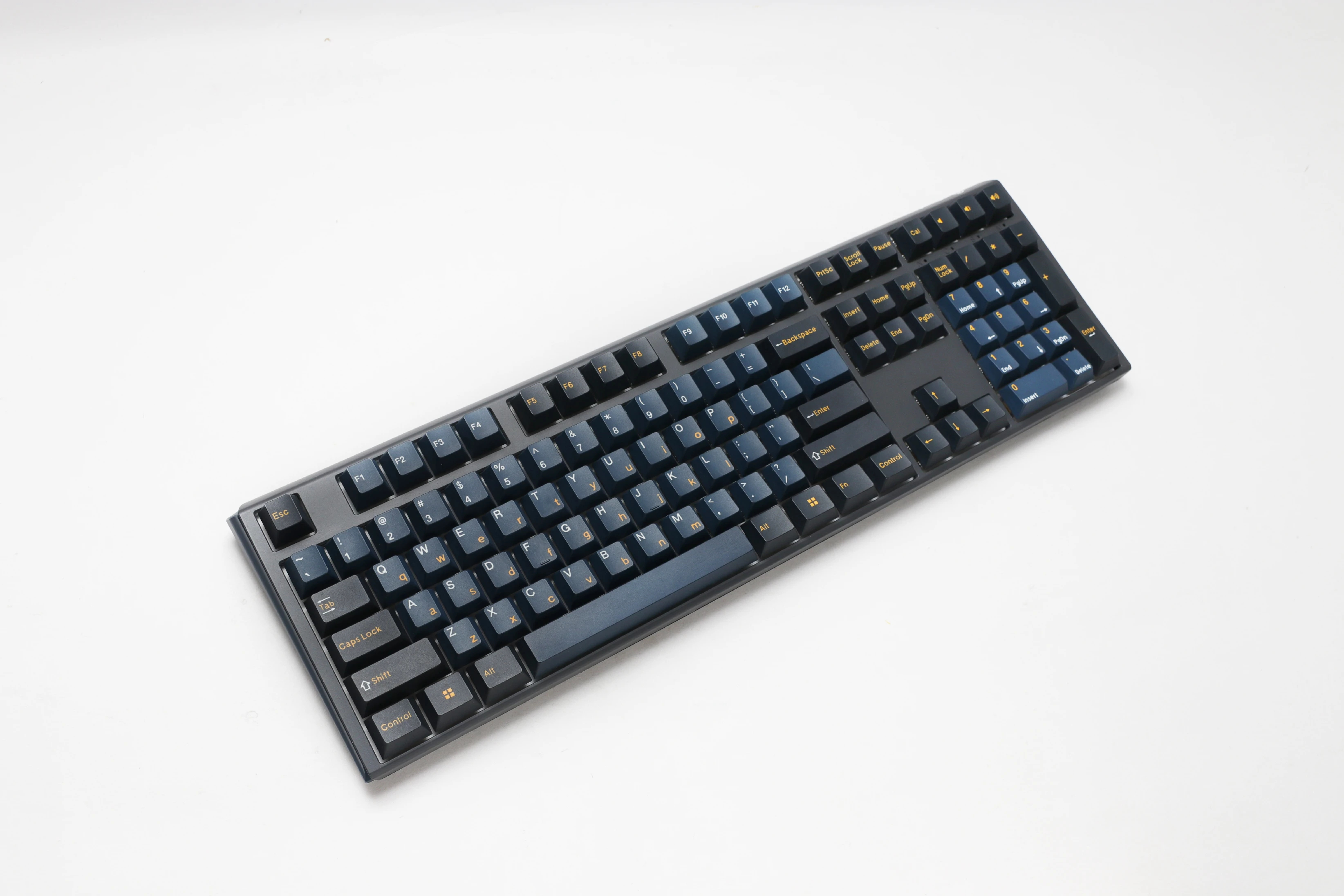 Ducky професионална геймърска механична клавиатура Professional Gaming Mechanical Keyboard One 3 Pro Nazca Line - 8K, Cherry MX2A RGB Red [Linear]