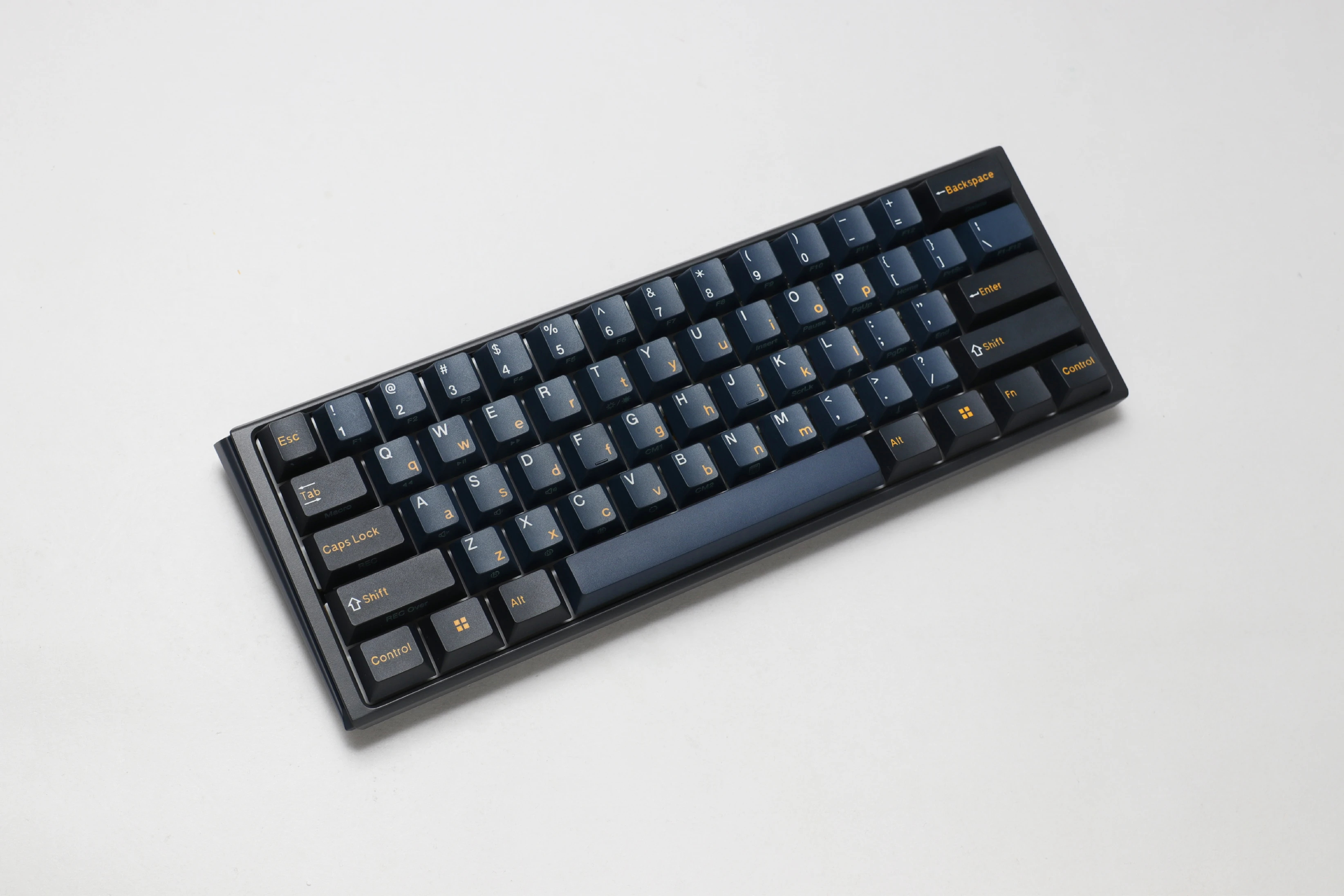 Ducky професионална геймърска механична клавиатура Professional Gaming Mechanical Keyboard One 3 Pro Mini Nazca Line - 8K, Cherry MX2A RGB Speed Silver