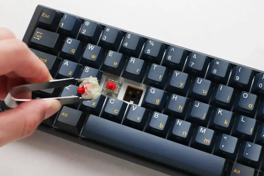 Ducky професионална геймърска механична клавиатура Professional Gaming Mechanical Keyboard One 3 Pro Mini Nazca Line - 8K, Cherry MX2A RGB Red [Linear]