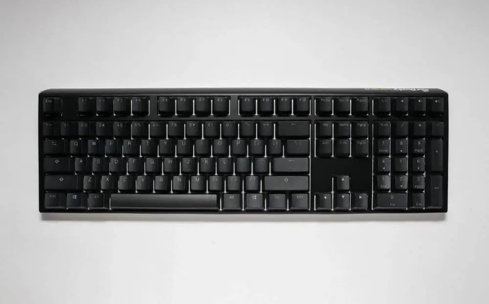 Ducky професионална геймърска механична клавиатура Professional Gaming Mechanical Keyboard One 3 Classic - Cherry MX RGB Brown Switches [Tactile]