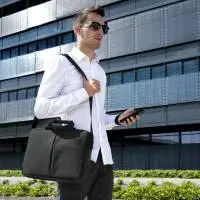 Чанта за лаптоп Hama "Genua", до 40 см (15.6"), черна