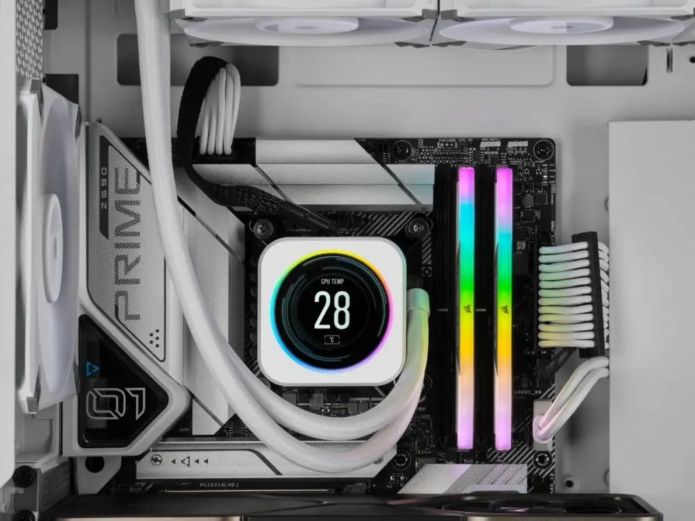 Памет Corsair Vengeance RGB White 32GB (2x16GB) DDR5 6000MHz CL30 EXPO/XMP - CMH32GX5M2B6000Z30W