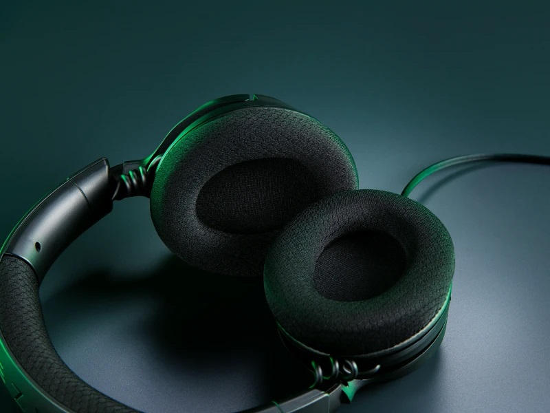 Геймърски слушалки Razer Kraken V4 X, Wired Gaming Headset - RZ04-05180100-R3M1