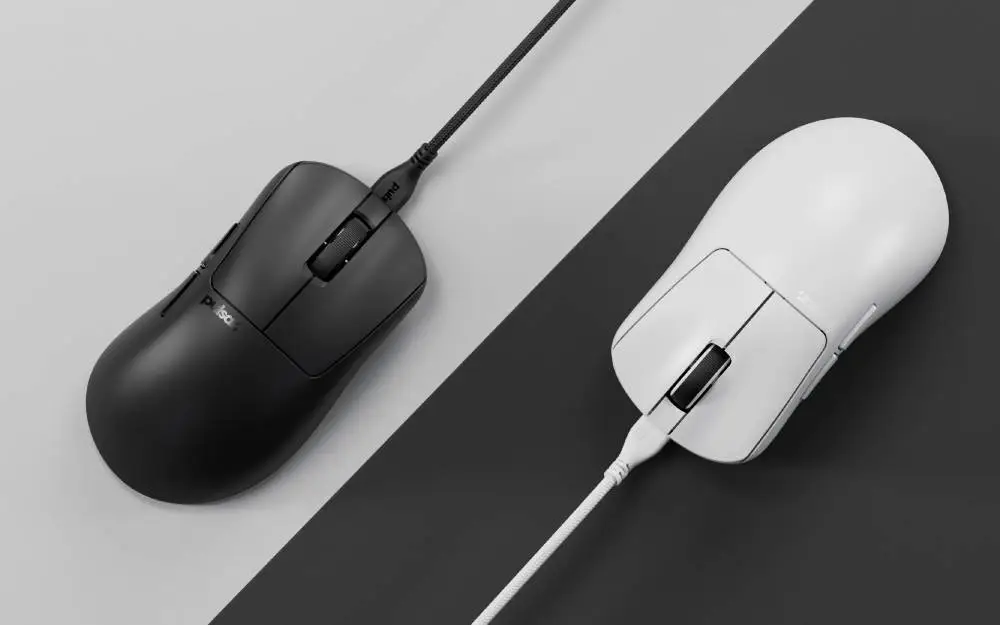Pulsar професионална геймърска мишка Wired Gaming Mouse Xlite Wired Size2 Black