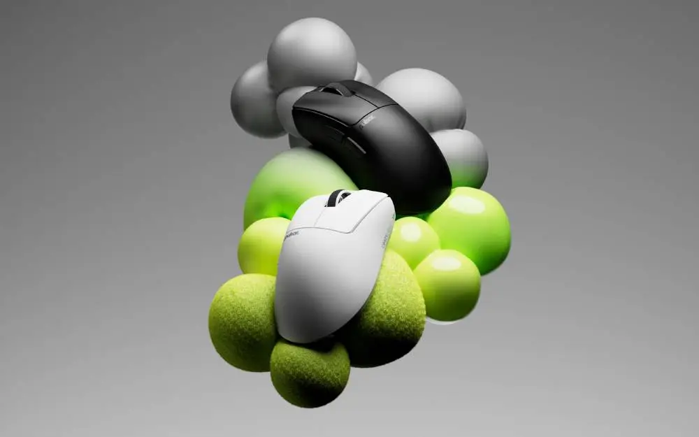 Pulsar професионална геймърска мишка Wireless Gaming Mouse Xlite CrazyLight Uyuni White