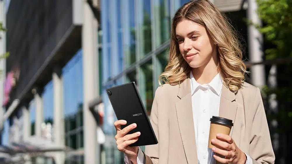 Таблет и четец Hanspreee Lumo Paper 7.8", 64 GB, в комплект с калъф Smart Folio