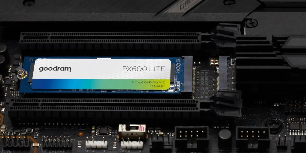 Disco SSD GOODRAM PX600 LITE 1TB M.2 2280 NVMe PCIe Gen3x4 - SSDPR-PX600L-01T-80