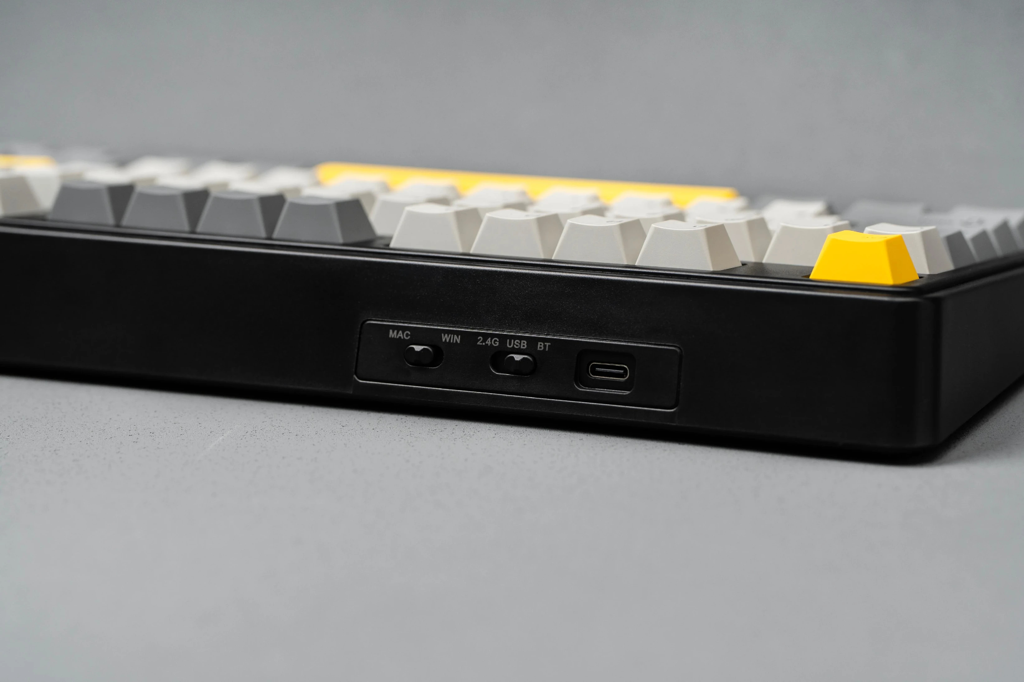 Геймърска механична клавиатура Ajazz Wireless Gaming Mechanical Keyboard AK980 V2 - Maillard Switch [Linear] (English US), Purple, White
