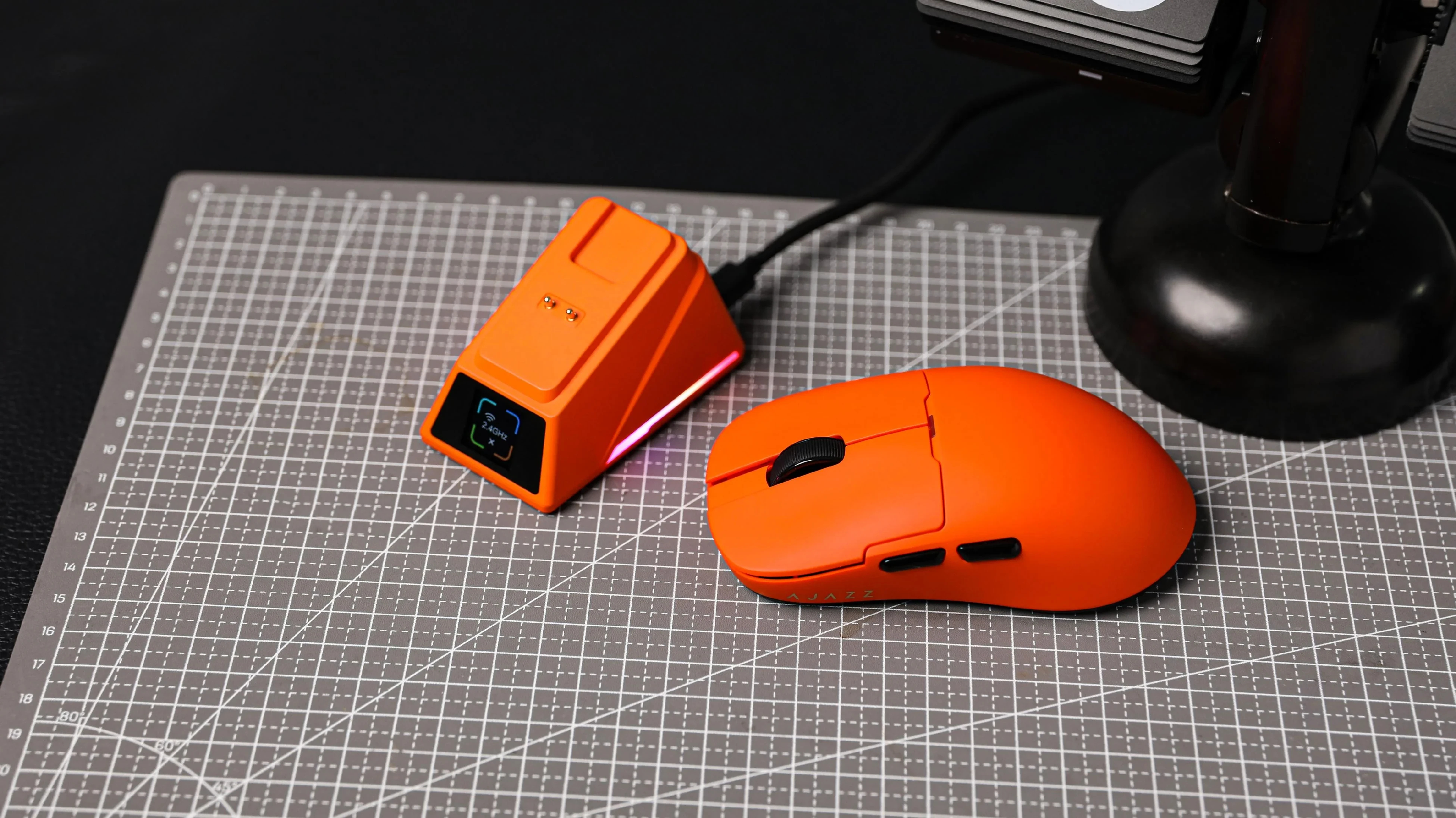 Ajazz професионална геймърска мишка AJ159 PRO - Wireless Gaming Mouse - 8K, Magnetic Charging Dock, White