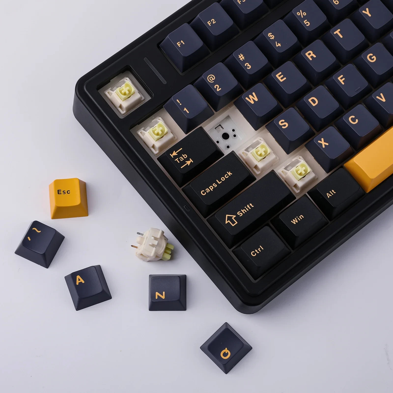 Aula геймърска механична клавиатура Wireless Gaming Mechanical Keyboard F75 Thunder Black - Reaper Switch [Linear] (English US)