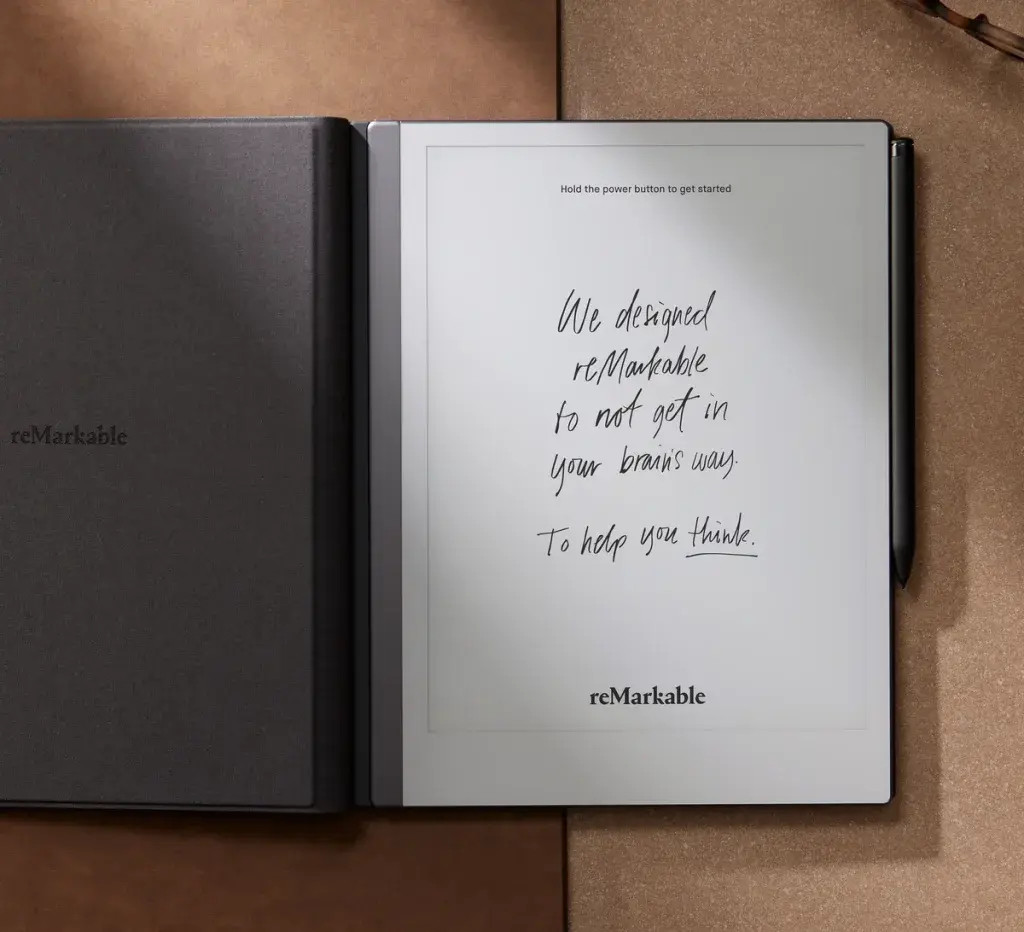 ReMarkable 2 Tablet, 10.3", inklusive Stylus Marker plus black und Book Folio Premium Hülle